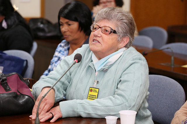 Lourdes Marchi, integrante da coletivo da Feira de Economia Solidária e conselheira do Cefuria (Foto: Andressa Katriny, da Câmara Municipal de Curitiba)