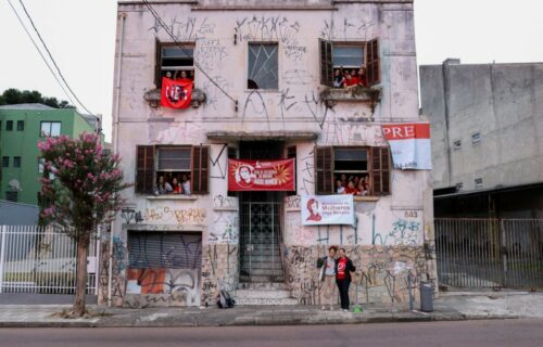 frente do imóvel que abriga a ocupação Rose Nunes em Curitiba
